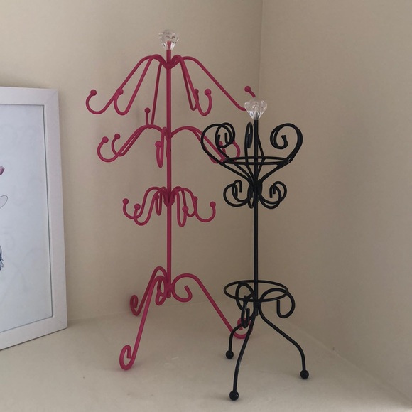 Jewelry - PINK AND BLACK DISPLAYS.